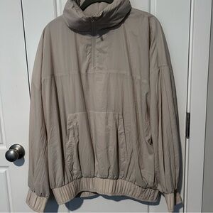 Athleta Women’s Taupe Tan Windbreaker Jacket Medium